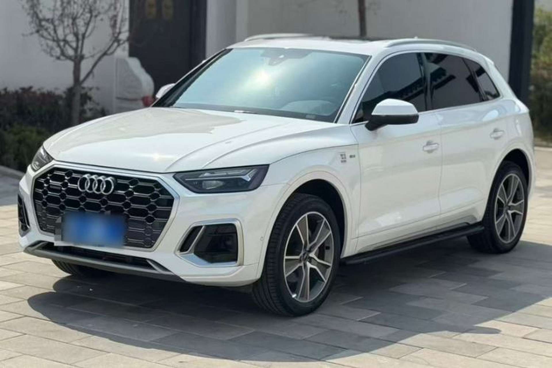 Used Audi Q5L 2022 Updated 45T Luxury Dynamic Version Front Left 45 Deg