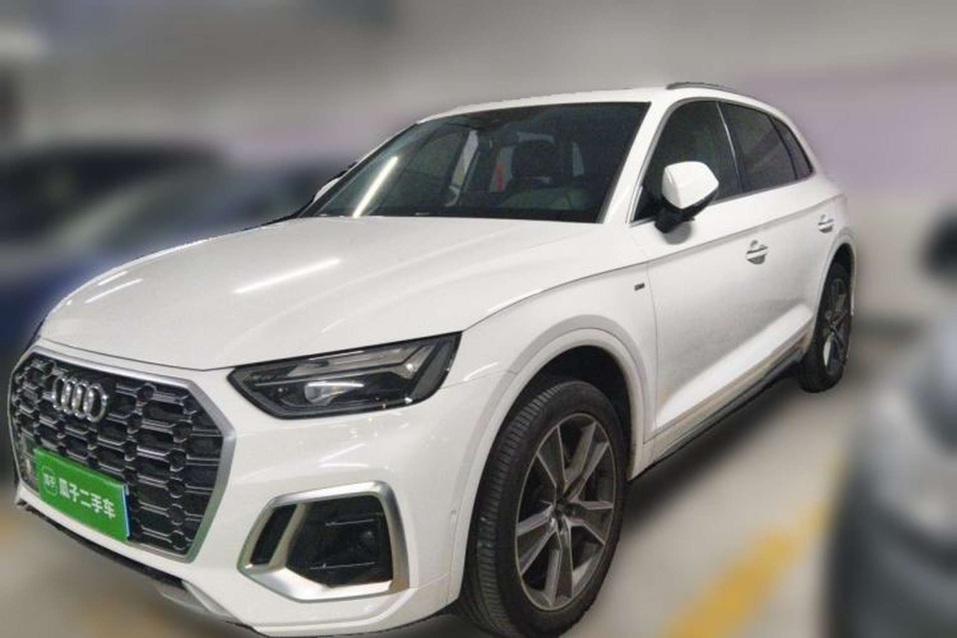 Used Audi Q5L 2022 Updated 45T Luxury Dynamic Version Front Left 45 Deg