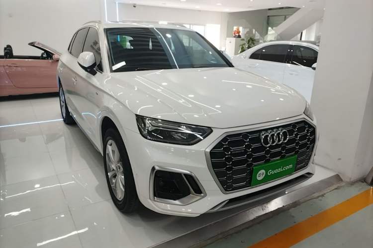 Used Audi Q5L 2022 Updated 40T Luxury Dynamic Edition Front Right 45 Deg