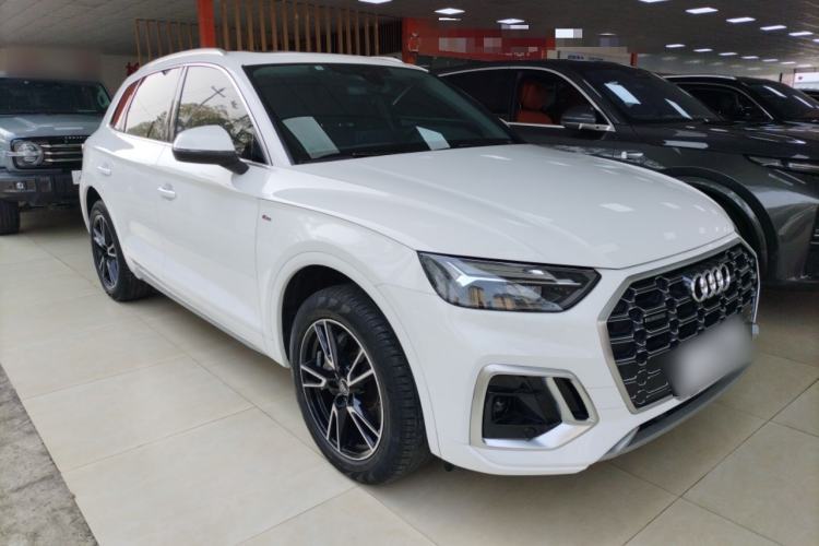 Used Audi Q5L 2022 40T Fashionable and Dynamic Model Front Right 45 Deg