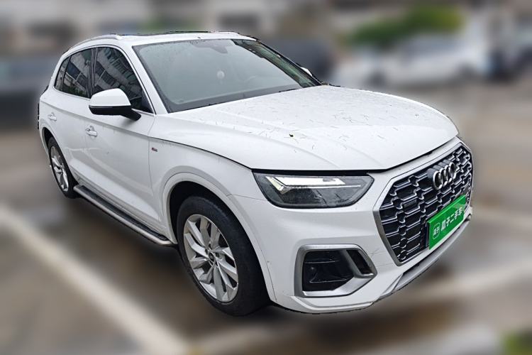 Used Audi Q5L 2022 40T Luxury Dynamic Model Front Right 45 Deg