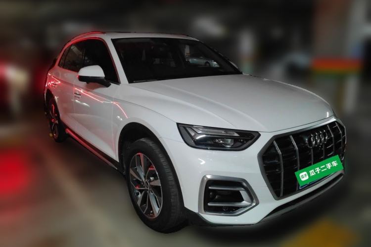 Used Audi Q5L 2022 40T Luxury Elegant Model Front Right 45 Deg