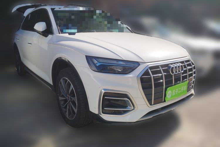 Used Audi Q5L 2022 40T Luxury Elegant Model Front Right 45 Deg
