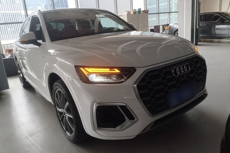 Used Audi Q5L 2022 Updated 40T Luxury Dynamic Edition Front Right 45 Deg