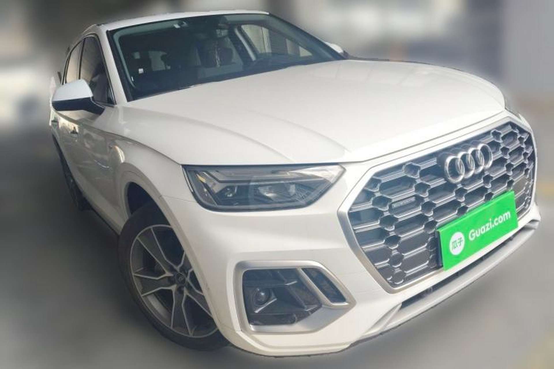 Used Audi Q5L 2022 Updated 45T Luxury Dynamic Version Front Right 45 Deg
