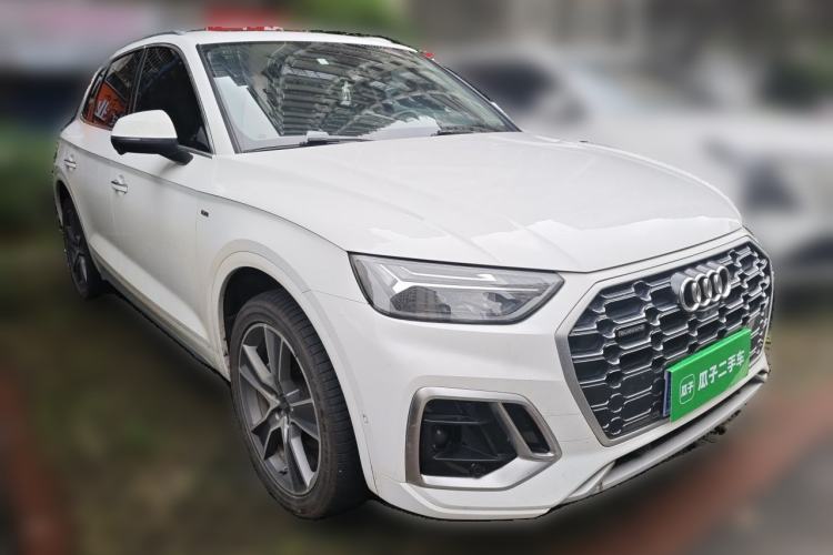 Used Audi Q5L 2022 Updated 45T Luxury Dynamic Version Front Right 45 Deg