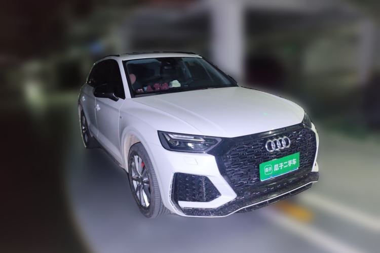 Used Audi Q5L 2022 40T Fashionable and Dynamic Model Front Right 45 Deg