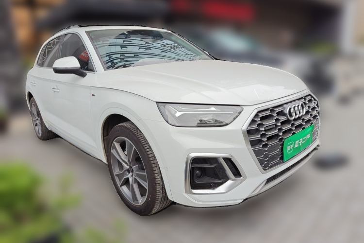Used Audi Q5L 2022 Updated Version 45T Luxury Prestige Edition Front Right 45 Deg