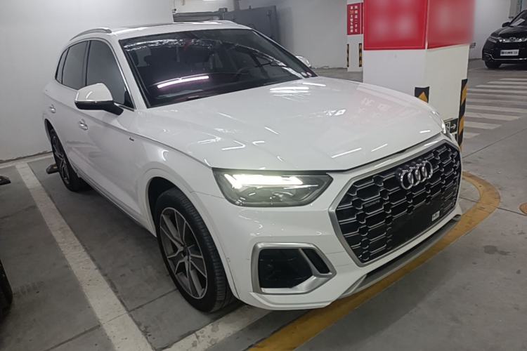Used Audi Q5L 2022 45T Luxury Dynamic Model Front Right 45 Deg