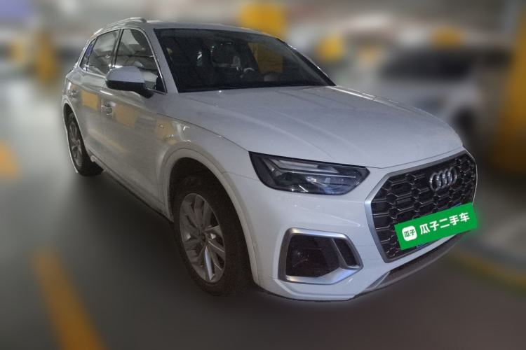 Used Audi Q5L 2022 40T Luxury Dynamic Model Front Right 45 Deg