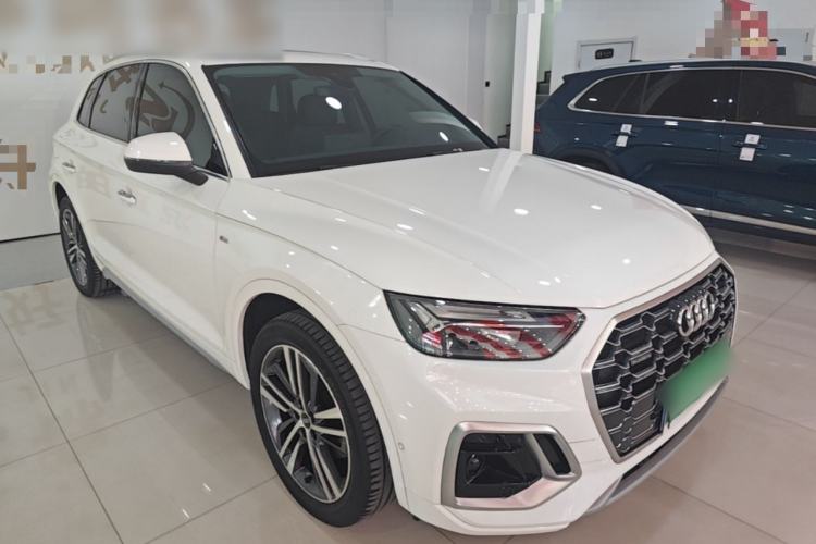 Used Audi Q5L 2022 Updated 40T Luxury Dynamic Edition Front Right 45 Deg