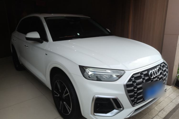 Used Audi Q5L 2022 40T Fashionable and Dynamic Model Front Right 45 Deg