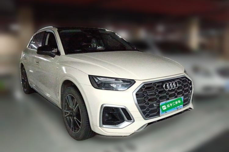 Used Audi Q5L 2022 40T Fashionable and Dynamic Model Front Right 45 Deg