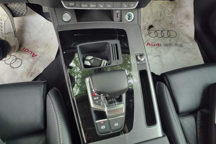 Used Audi Q5L 2022 45T Luxury Dynamic Model Gear Lever