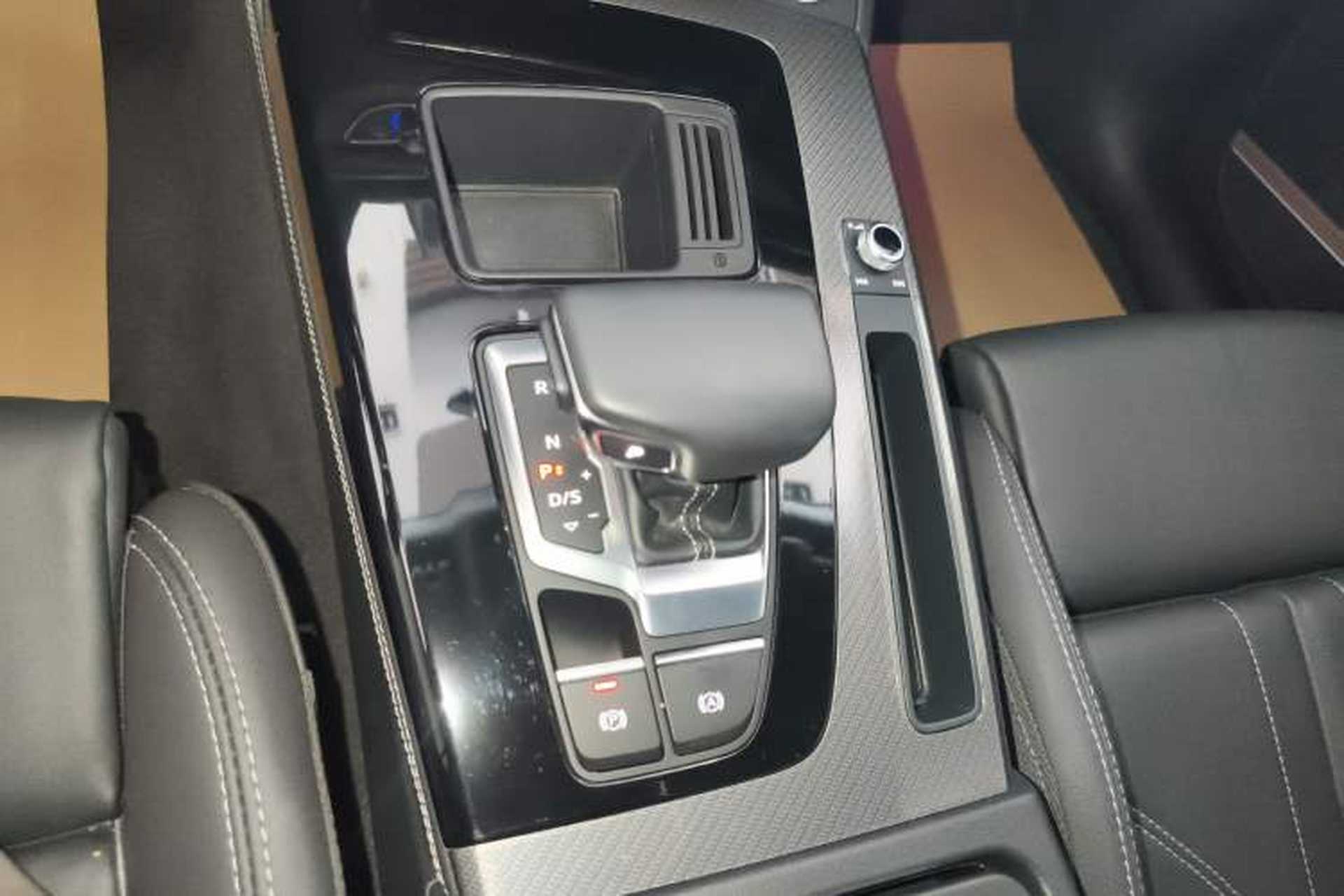 Used Audi Q5L 2022 Updated 45T Luxury Dynamic Version Gear Lever