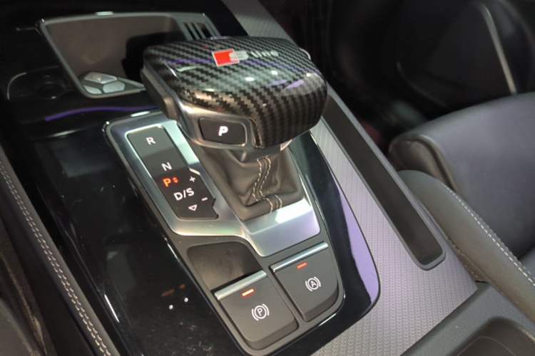 Used Audi Q5L 2022 40T Luxury Dynamic Model Gear Lever