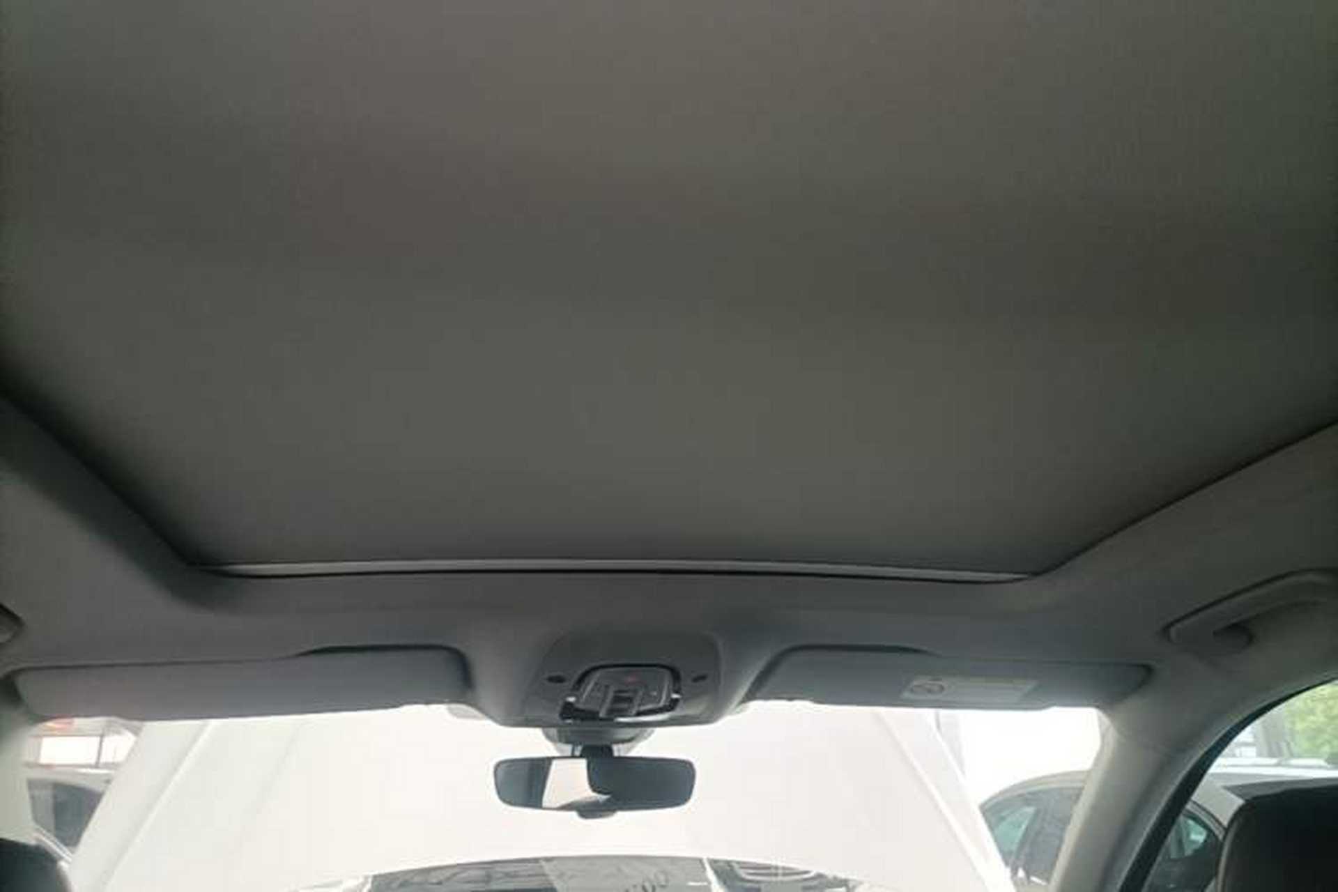 Used Audi Q5L 2022 40T Luxury Dynamic Model Headliner