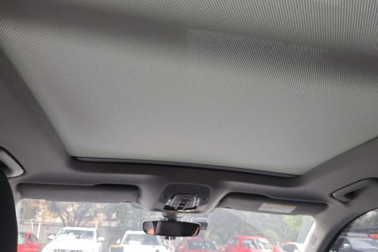 Used Audi Q5L 2022 Updated 45T Luxury Dynamic Version Headliner
