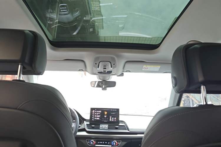 Used Audi Q5L 2022 Updated 40T Luxury Dynamic Edition Headliner