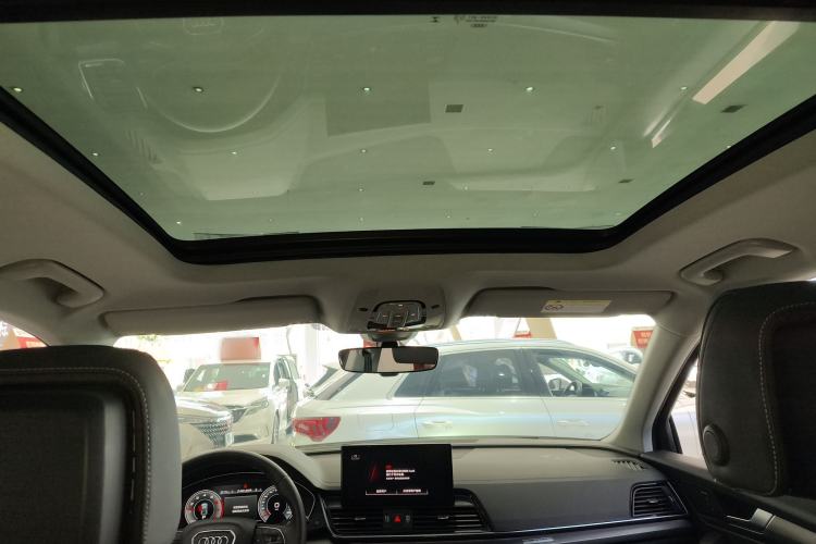 Used Audi Q5L 2022 Updated 40T Luxury Dynamic Edition Headliner
