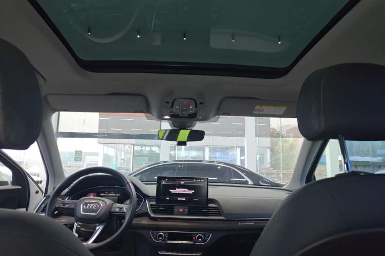 Used Audi Q5L 2022 40T Luxury Elegant Model Headliner