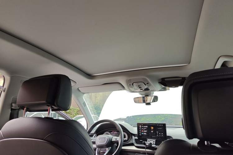 Used Audi Q5L 2022 Updated Version 45T Luxury Prestige Edition Headliner