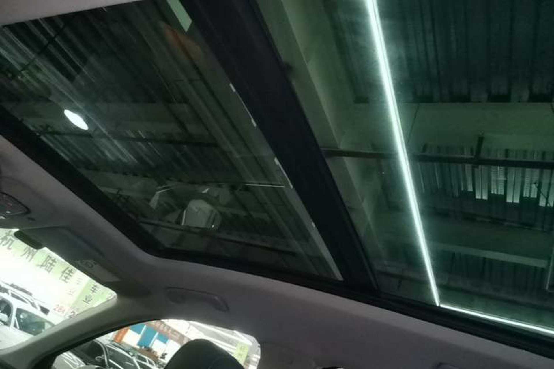 Used Audi Q5L 2022 40T Fashionable and Dynamic Model Headliner