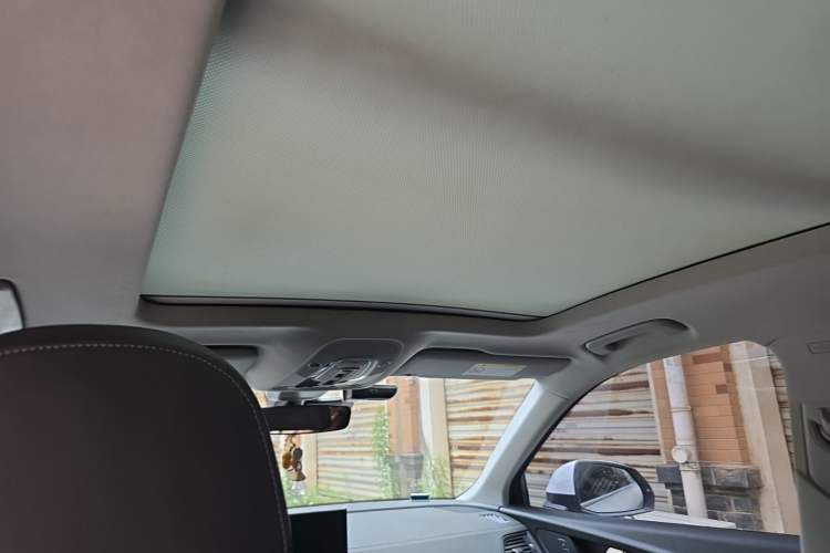Used Audi Q5L 2022 40T Luxury Elegant Model Headliner