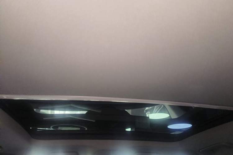 Used Audi Q5L 2022 40T Luxury Dynamic Model Headliner