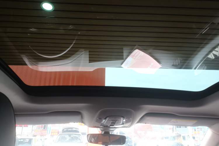 Used Audi Q5L 2022 40T Fashionable and Dynamic Model Headliner