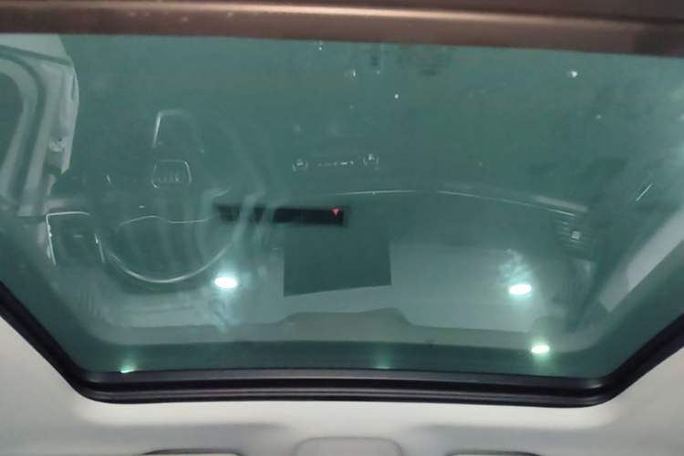 Used Audi Q5L 2022 40T Luxury Dynamic Model Headliner