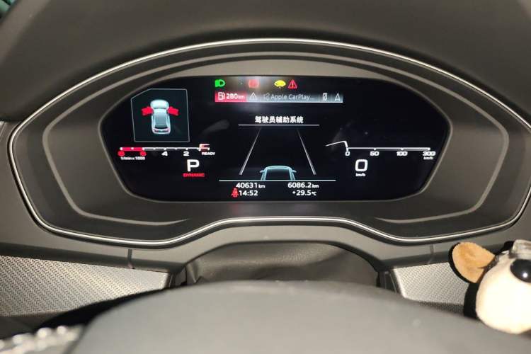 Used Audi Q5L 2022 40T Fashionable and Dynamic Model Instrument Cluster