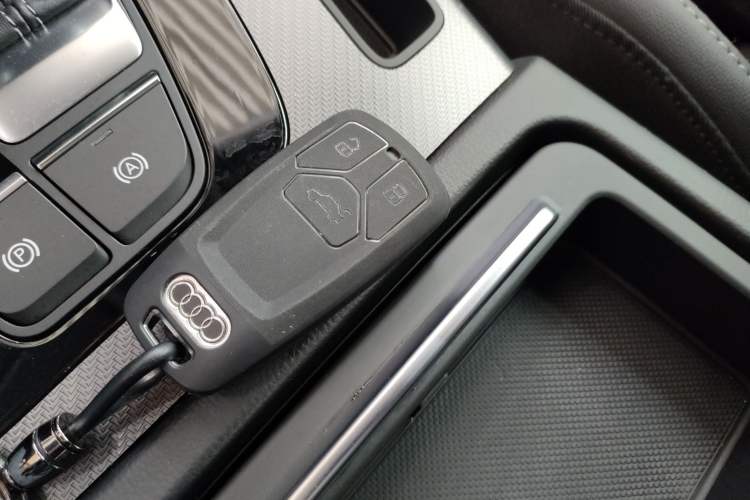 Used Audi Q5L 2022 Updated 40T Luxury Dynamic Edition Interior 1