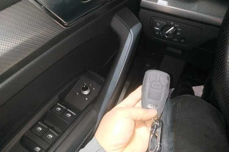 Used Audi Q5L 2022 Updated 40T Luxury Dynamic Edition Interior 1