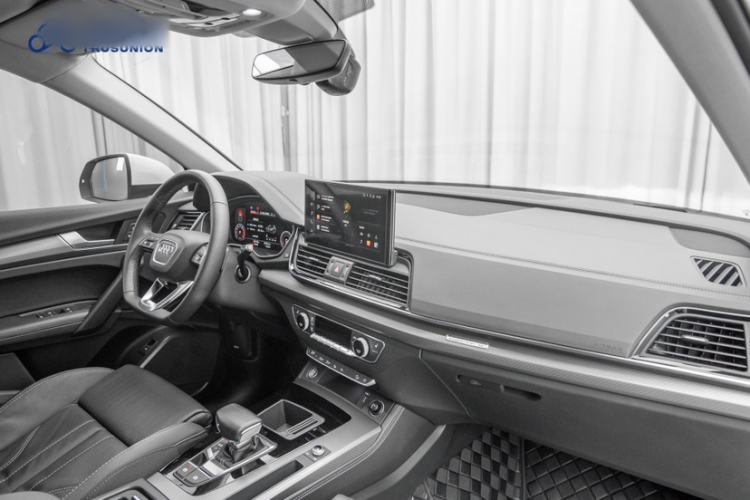Used Audi Q5L 2022 Updated 40T Luxury Dynamic Edition Interior 1