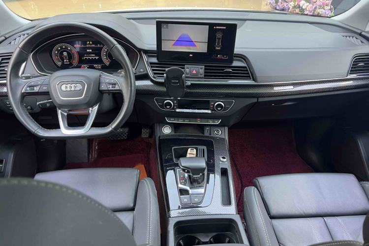 Used Audi Q5L 2022 40T Fashionable and Dynamic Model Interior 1