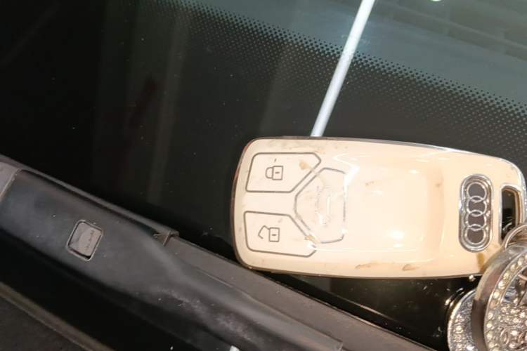 Used Audi Q5L 2022 40T Fashionable and Dynamic Model Interior 1