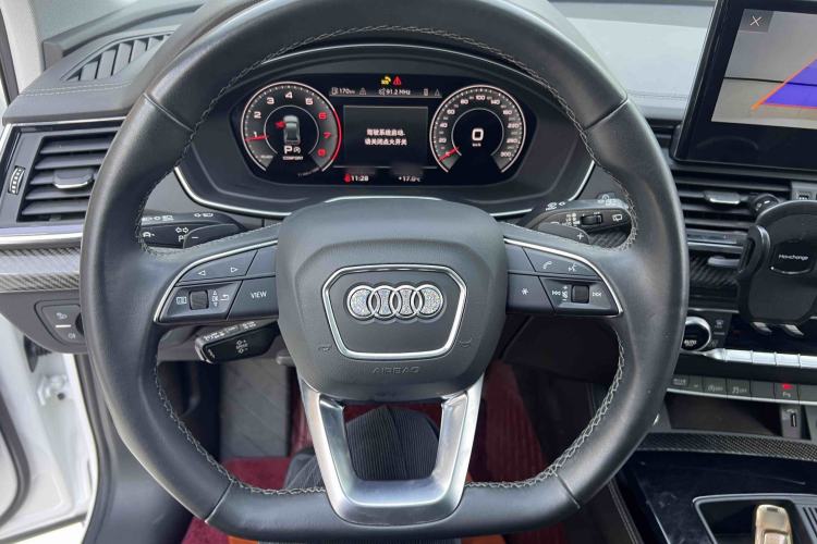 Used Audi Q5L 2022 40T Fashionable and Dynamic Model Interior 2