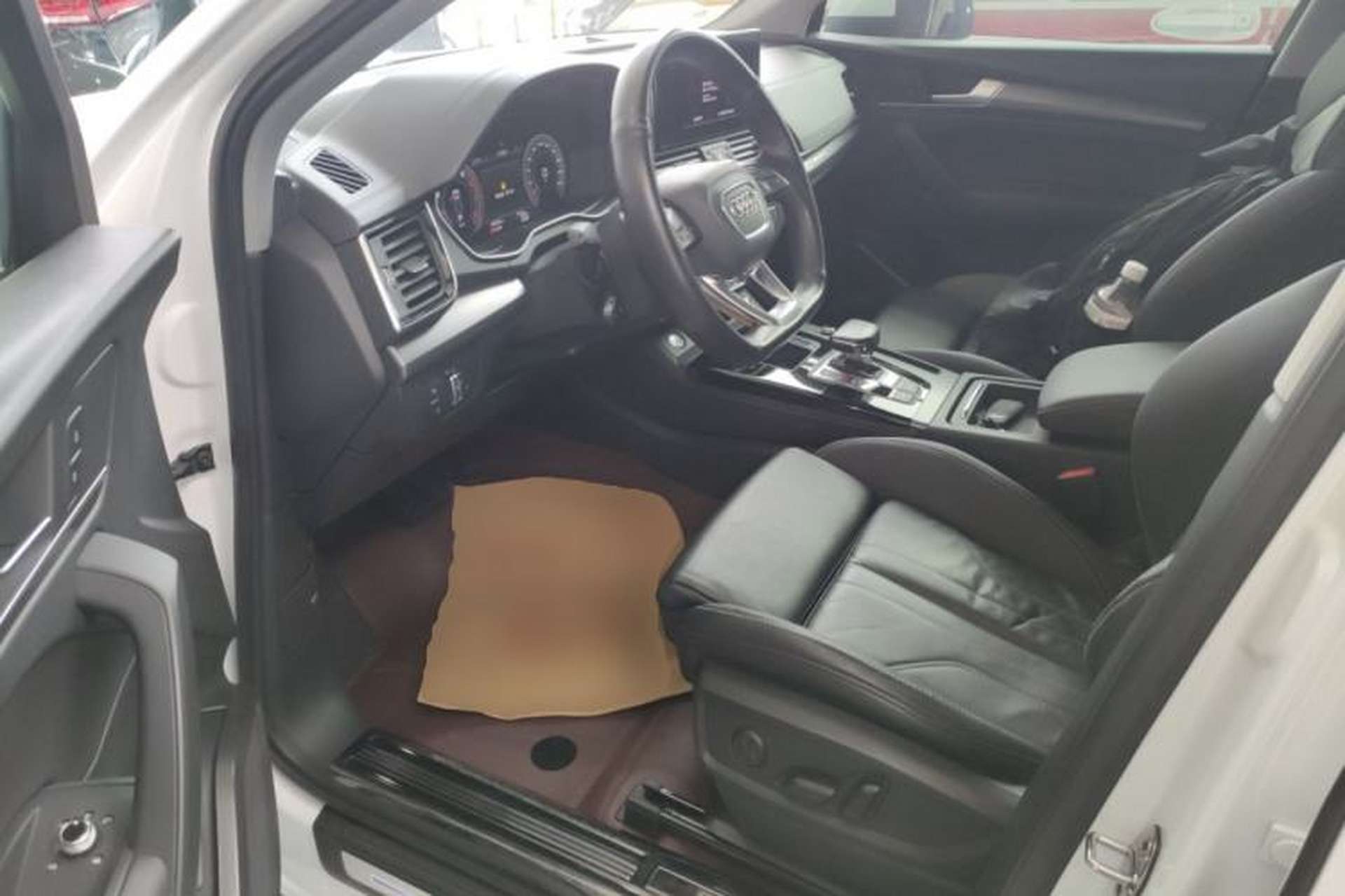 Used Audi Q5L 2022 Updated 40T Luxury Dynamic Edition Interior 3