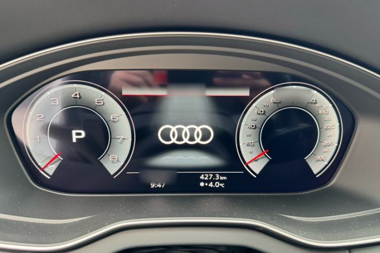 Used Audi Q5L 2022 40T Fashionable and Elegant Model Interior 3