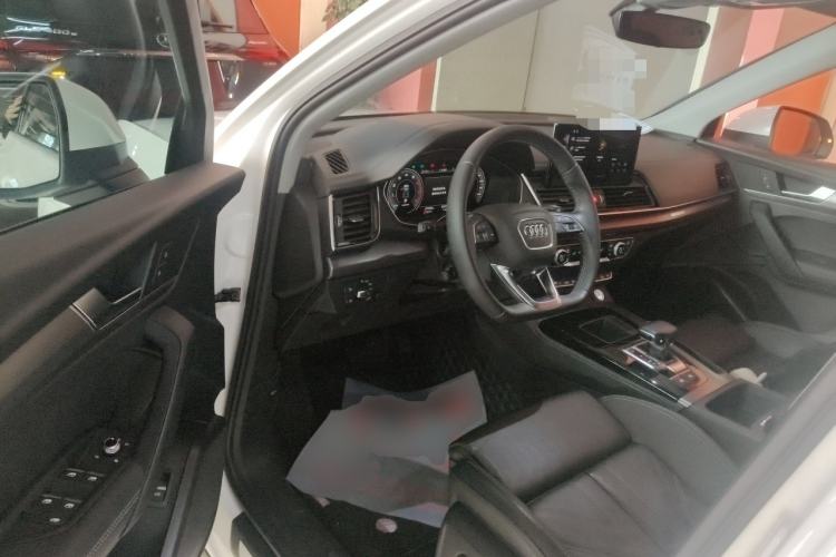 Used Audi Q5L 2022 40T Luxury Dynamic Model Interior 3