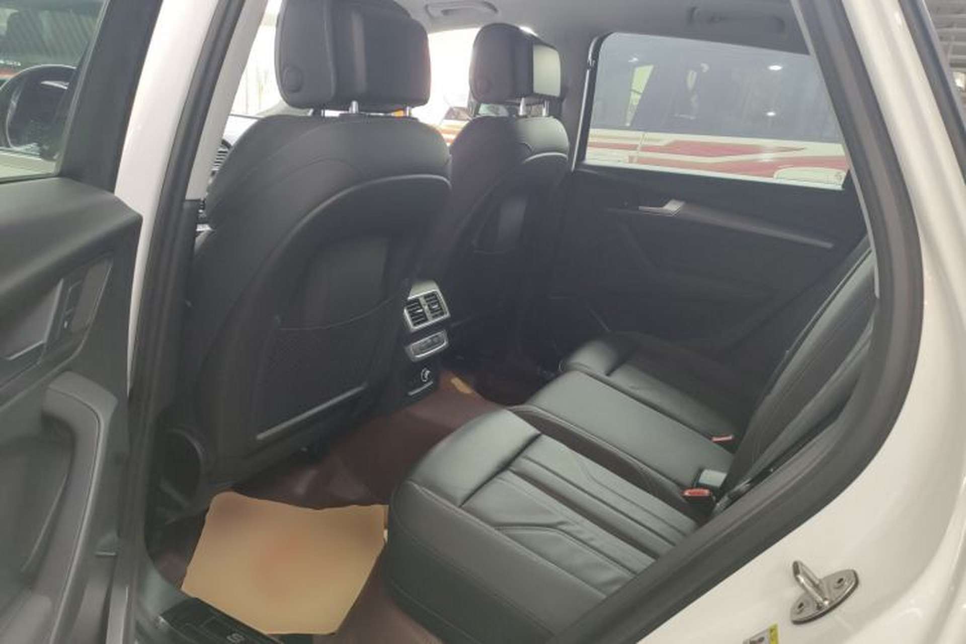 Used Audi Q5L 2022 Updated 40T Luxury Dynamic Edition Interior 4