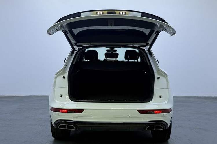 Used Audi Q5L 2022 Updated 40T Luxury Dynamic Edition Interior 6