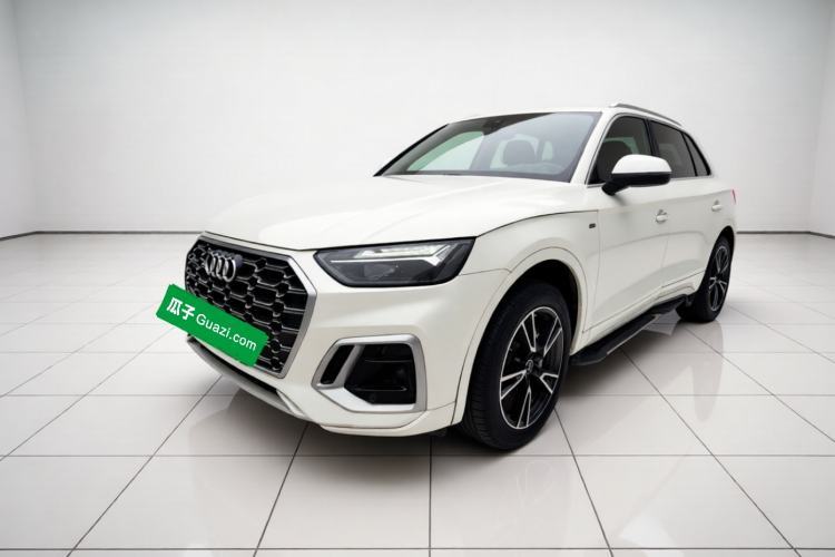 Used Audi Q5L 2022 40T Fashionable and Dynamic Model Guazi used car, China used car export, Used car for sale, Used cars, Cheapest cars for sale