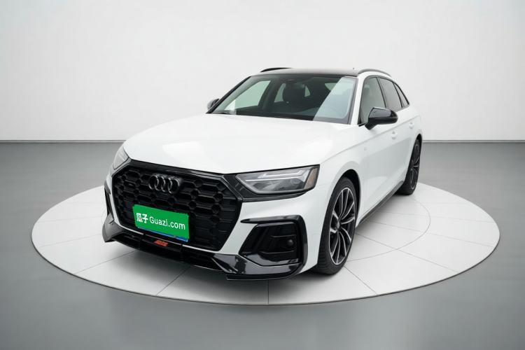 Gebrauchter Audi Q5L 2022 40T Fashionable and Dynamic Model Guazi used car, China used car export, Used car for sale, Used cars, Cheapest cars for sale