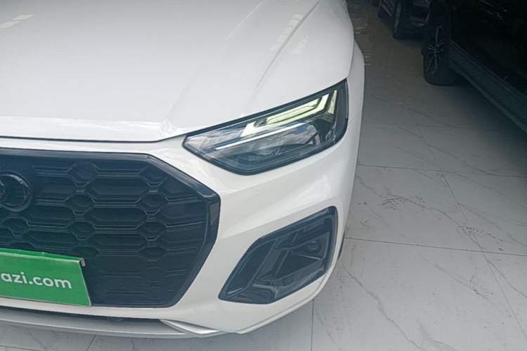 Used Audi Q5L 2022 40T Fashionable and Dynamic Model Left Front Headlight