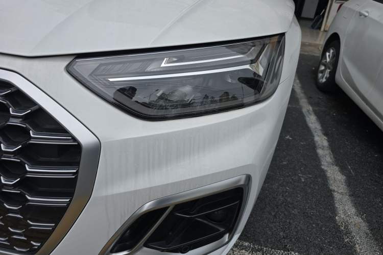 Used Audi Q5L 2022 40T RS Package Performance Model Left Front Headlight
