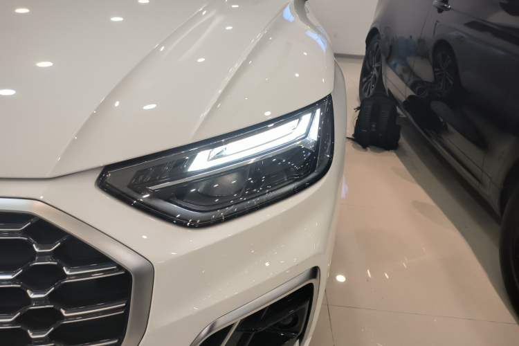 Used Audi Q5L 2022 Updated 40T Luxury Dynamic Edition Left Front Headlight