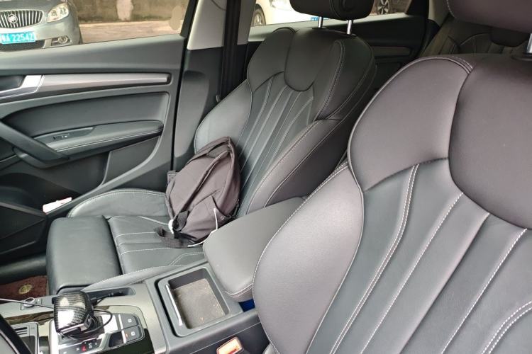 Used Audi Q5L 2022 Updated 40T Luxury Dynamic Edition Left Front Seat