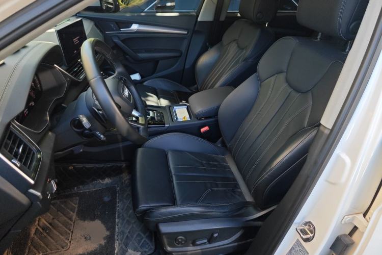 Used Audi Q5L 2022 40T Luxury Dynamic Model Left Front Seat